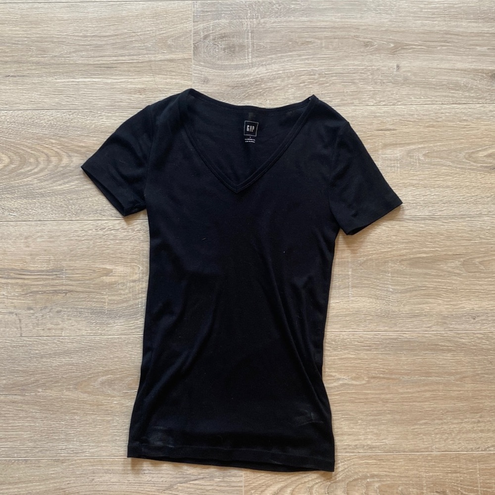 v neck t shirt